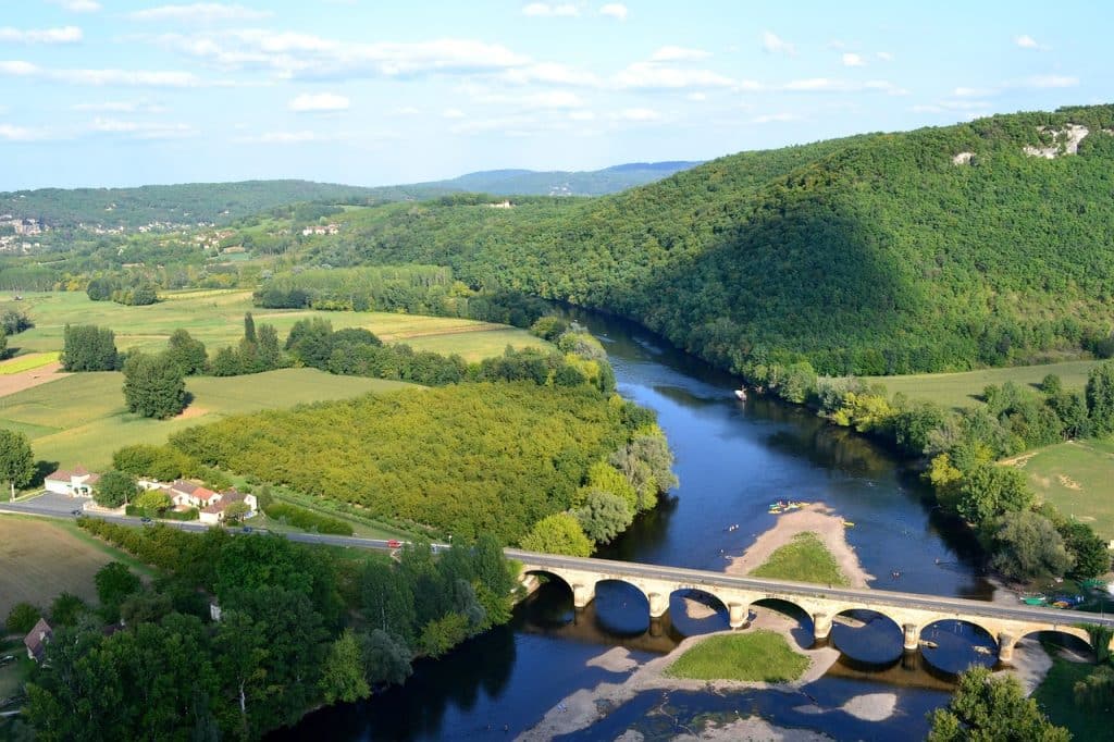 Travel to Dordogne