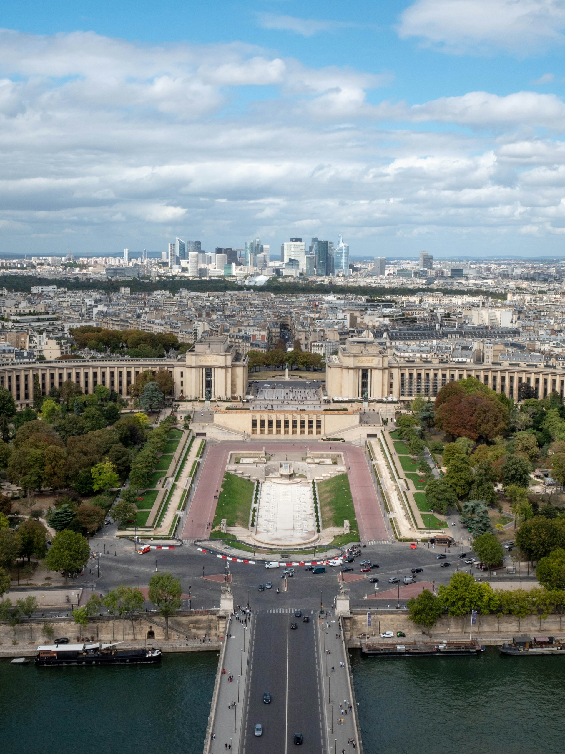 Trocadéro from eiffel tower in paris
